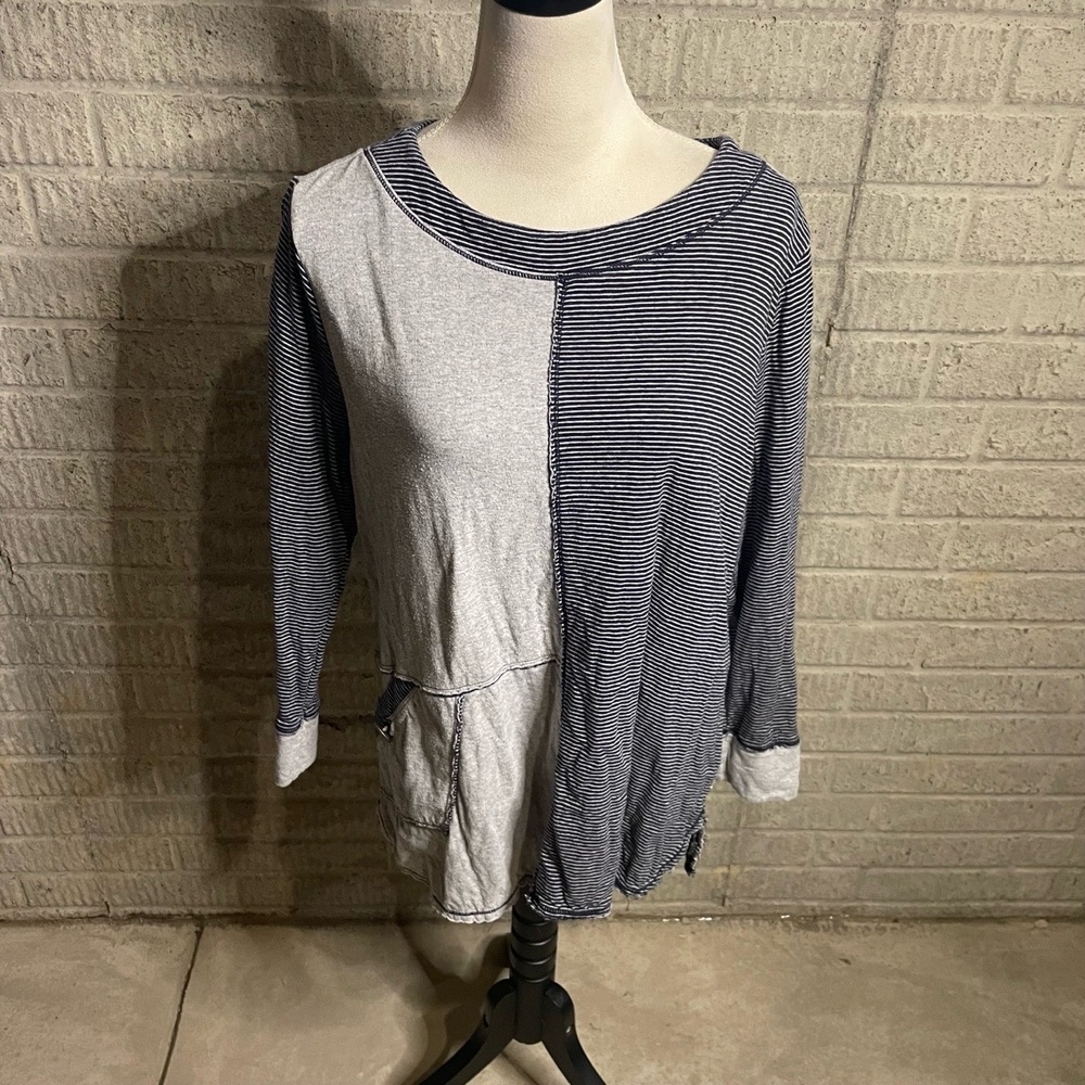 Neon Buddha Gray Navy Asymmetrical Striped‎ Patchwork Casual Top Size Large